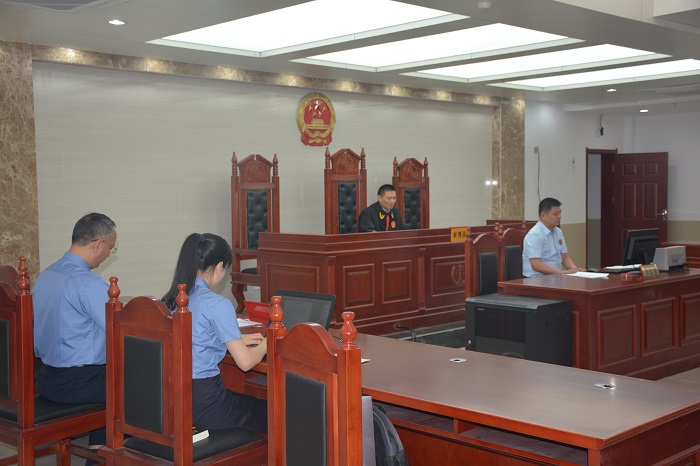 沙市法院院长带头办案2.jpg